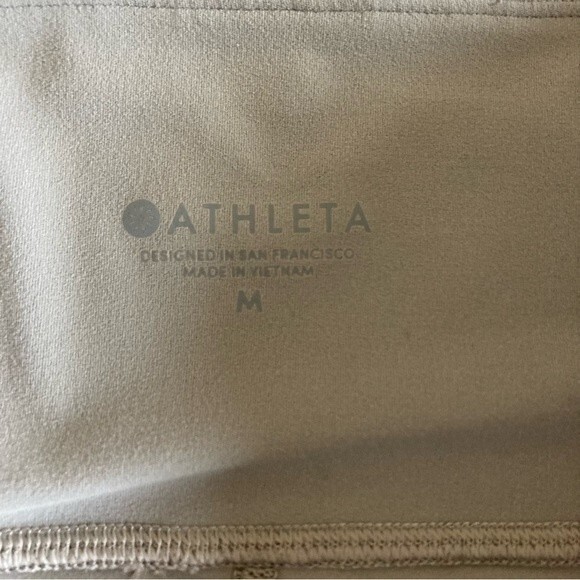 Athleta Savasana Macrame 7/8 Tights Medium - Picture 5 of 13